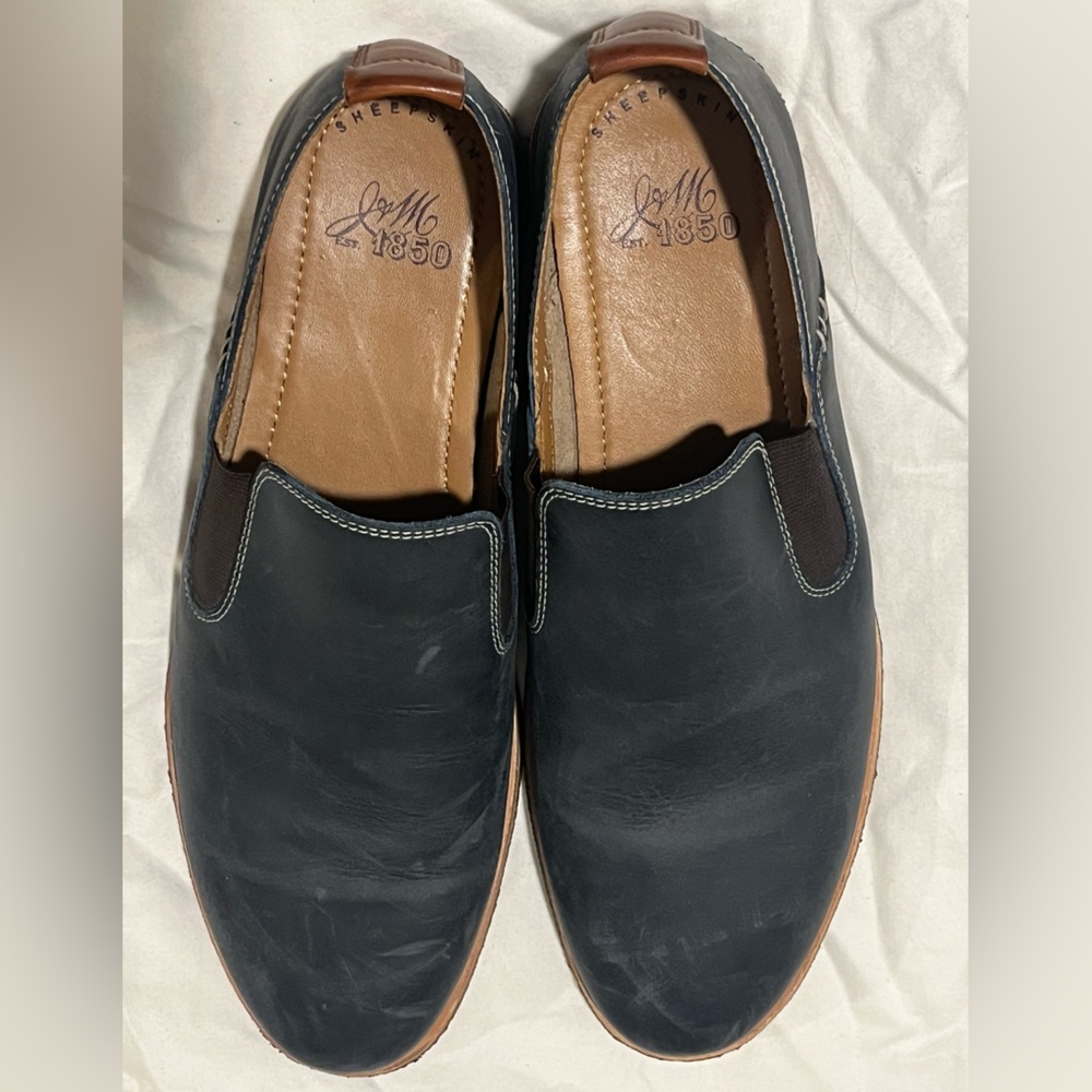 Elegant Blue Leather Slip-On Loafers